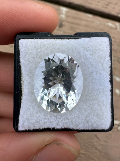 Faceted Herkimer Diamond Oval 8.53 ct, 14.8 x 12.5 mm