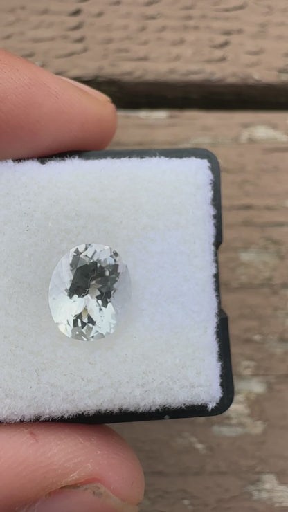 Faceted Herkimer Diamond Oval 2.05 ct, 9 x 8 mm