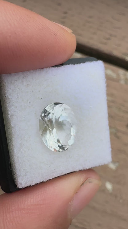 Faceted Herkimer Diamond Oval 3.30 ct, 8.7 x 10.9 mm